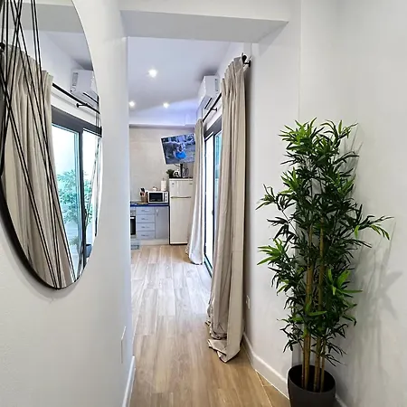 Apartment El Patio Mit Privatparkplatz