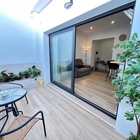 El Patio Mit Privatparkplatz Apartment *